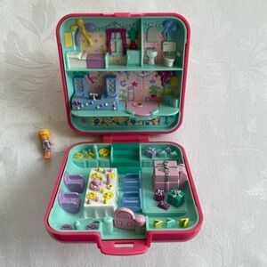 Polly Pocket 1989 Bluebird Partytime Surprise Compact with Doll